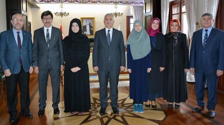 Afyonkarahisar&rsquo;daki İmam Hatip Okullarının B&uuml;y&uuml;k Başarısı