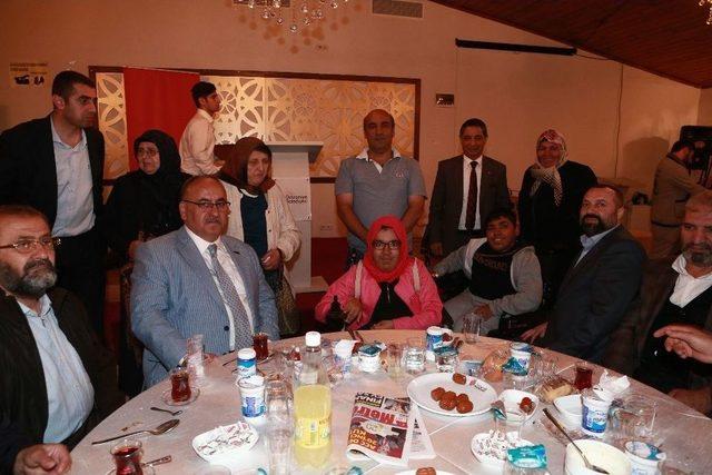 Yaşlılar Ve Engelliler İftarda Buluştu 3