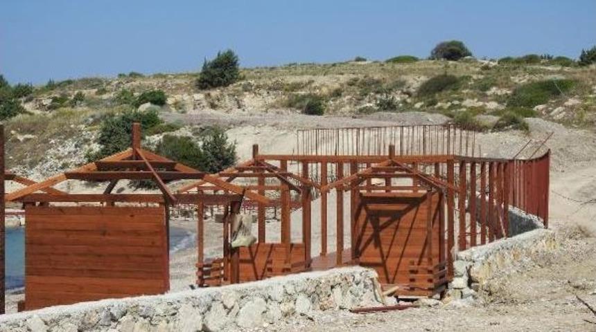 &Ccedil;eşme'de Yapılan Beach Clup Tepki Topladı