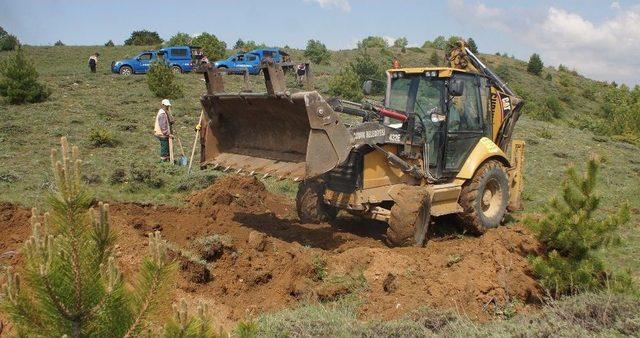 Mahkumun İfadesi Üzerine İş Makinesiyle Ceset Arandı 1