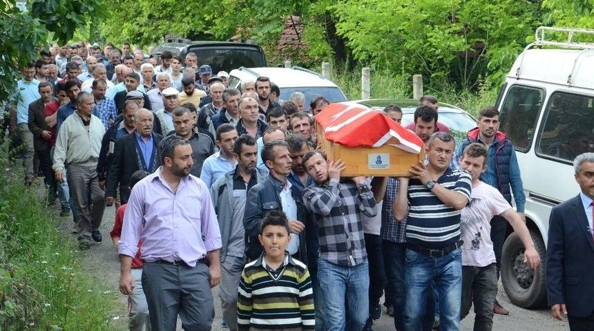 G&ouml;&ccedil;&uuml;kte &Ouml;len Babaya Son Dokunuş