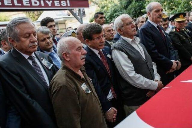 Şehit Yüzbaşı Şener Son Yolculuğuna Uğurlandı (1) 1