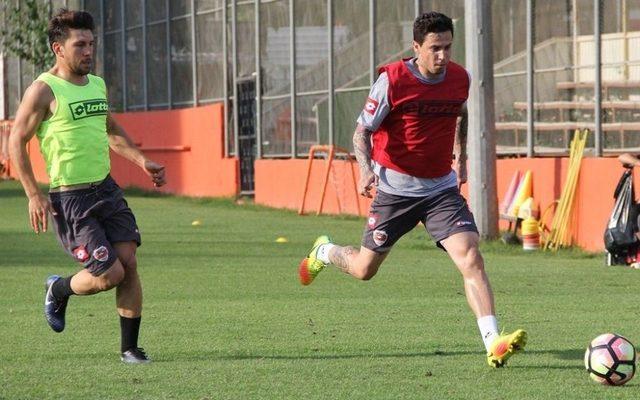 Adanaspor’da Fenerbahçe Mesaisi Sürüyor