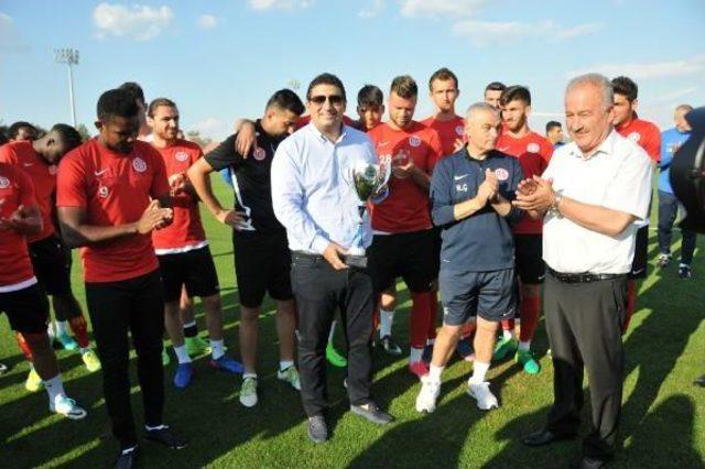 Antalyaspor Temsili Kupa Ile Teselli Buldu