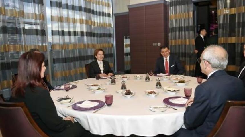 &nbsp;Chp Lideri Kılı&ccedil;daroğlu Meral Akşener Ile Bir Araya Geldi