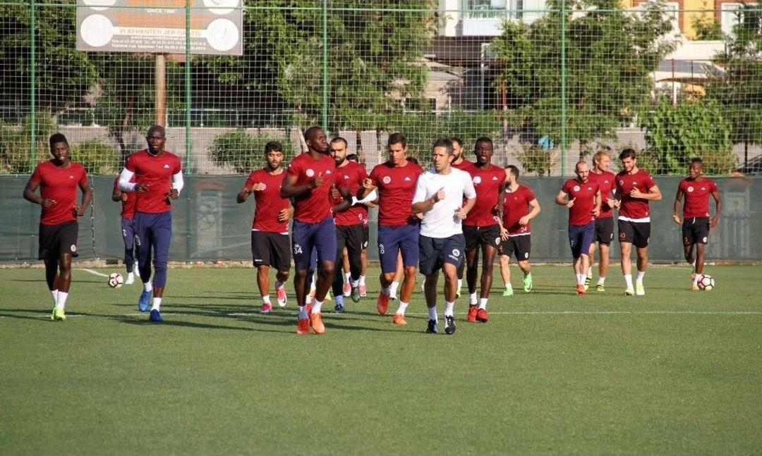 Emre Akbaba: "&ccedil;ok &Ccedil;alıştım Ve Başardım"