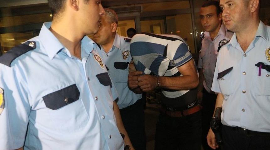 Hamile Eşini &Ouml;nce Darp Etti Ardından Bı&ccedil;akladı