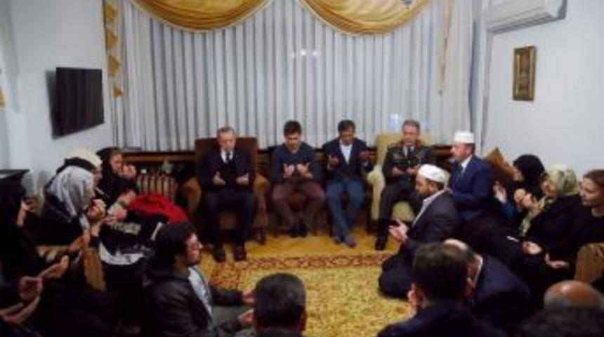 Cumhurbaşkanı Erdoğan&rsquo;dan, Şehit T&uuml;mgeneral Aydın&rsquo;ın Ailesine Taziye Ziyareti