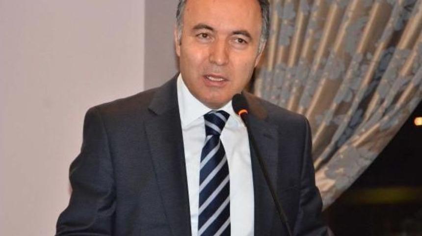 Vali Altıparmak: Sığınmacı Değil, Misafirimizsiniz