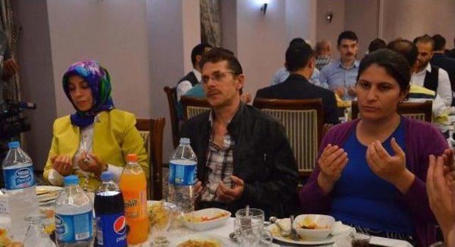 Vali Altıparmak: Sığınmacı Değil, Misafirimizsiniz 3