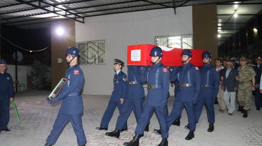 Şehit Fevzi Kıral Memleketi Akhisar&rsquo;a Getirildi