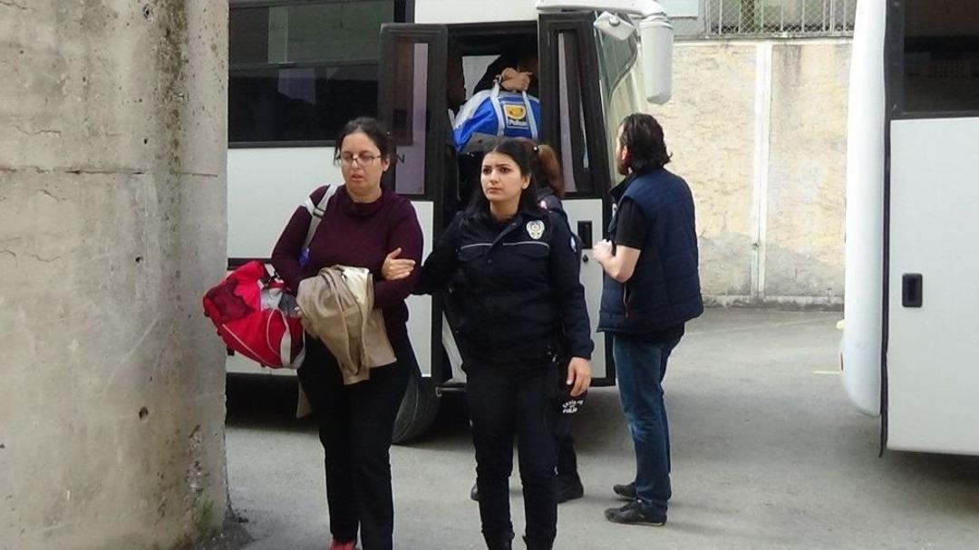 Aralarında 2 Emniyet M&uuml;d&uuml;r&uuml;n&uuml;n De Olduğu 21 Fet&ouml; Ş&uuml;phelisi Adliyeye Sevk Edildi.