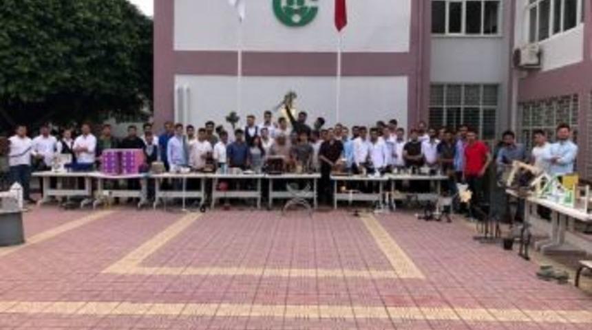 &Ccedil;&uuml; Adana Myo &Ouml;ğrencileri Projelerini Sergiledi