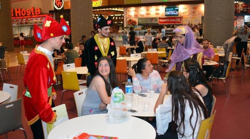 Hacivat Ve Karag&ouml;z Ramazan Eğlencelerine Renk Katıyor