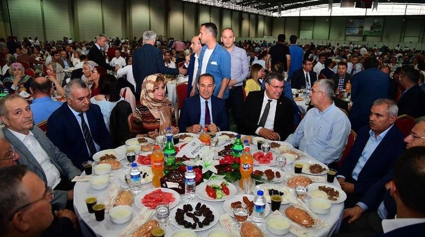 S&ouml;zl&uuml;: &ldquo;sizleri Ziyafet Sofrasına Değil; G&ouml;n&uuml;llerimizi Birleştirmeye Davet Ettik&rdquo;