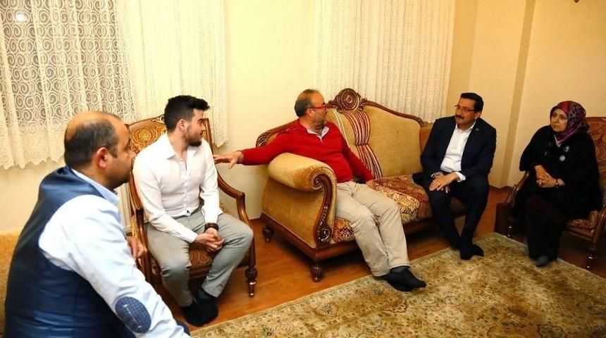 Başkan Mustafa Ak, 15 Temmuz Gazilerini Ziyaret Etti