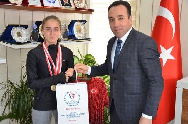 Bilecik’te Başarılı Sporcular Ödüllendirildi