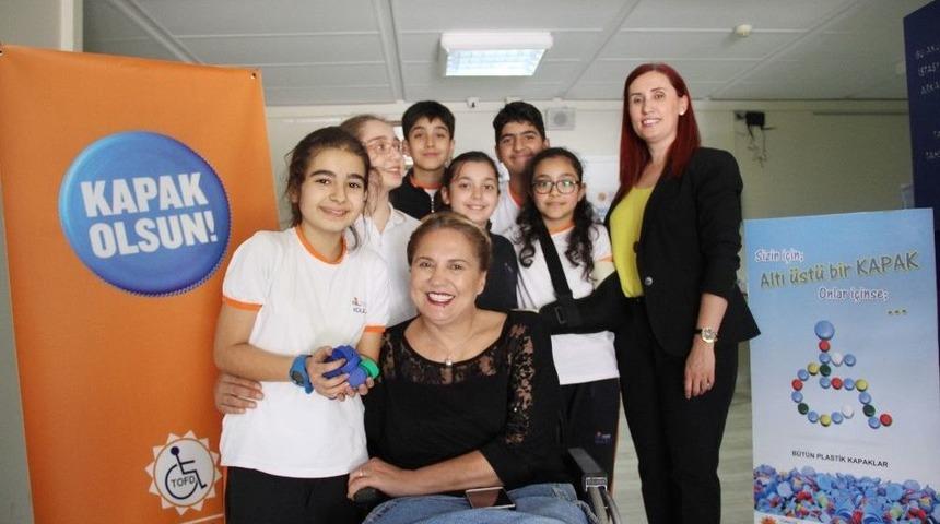 Minikler 500 Kilo Kapak Topladı Sandalye Bağışında Bulundu