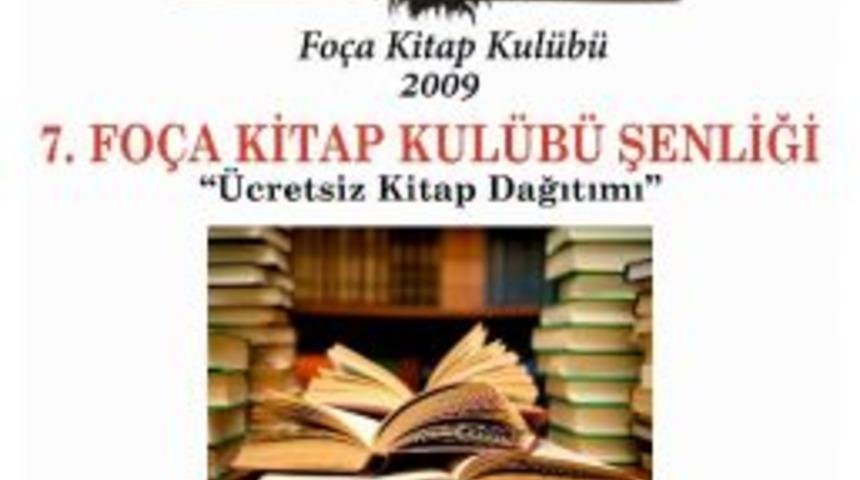Fo&ccedil;a&rsquo;da &Uuml;cretsiz Kitap Dağıtımı