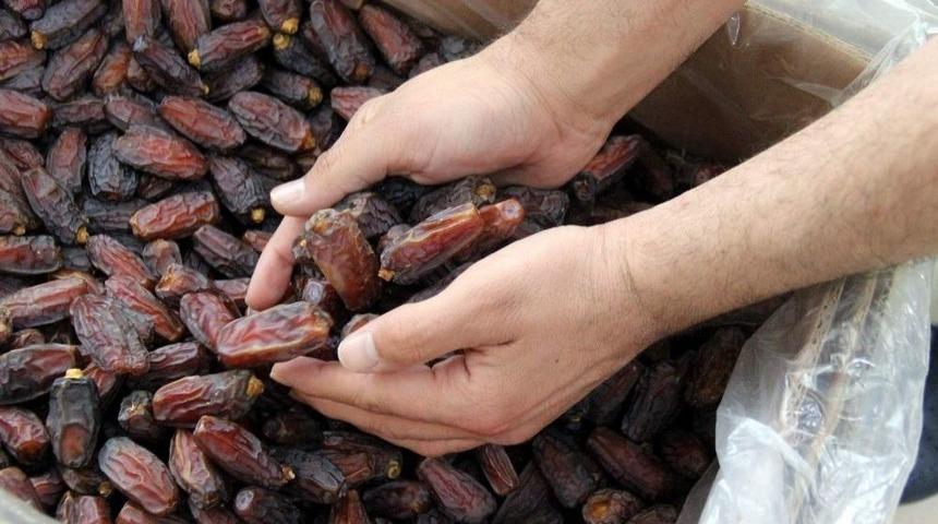 Ramazan Ayı Hurma Satan Esnafları Sevindirdi