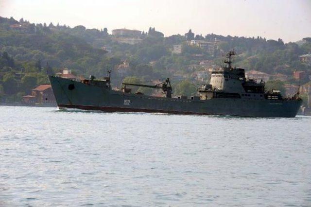 Rus Savaş Gemisi İstanbul dan Ge&ccedil;ti 1