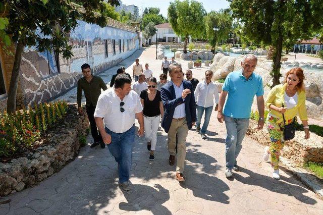 Erdal İn&ouml;n&uuml; Kent Parkı A&ccedil;ılış İ&ccedil;in G&uuml;n Sayıyor 1