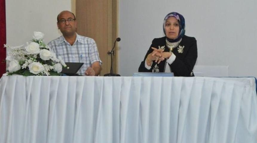 Format&ouml;r Eğitim &Ccedil;alıştayı&rsquo;na Katılan &Ouml;ğretmenlerle Toplantı Yapıldı