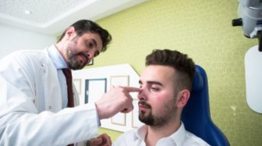 Selfie, Burun Estetiği Taleplerini Artırıyor