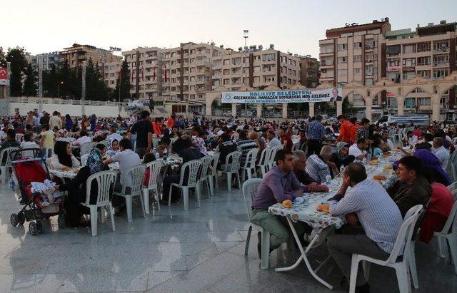 Başkan Demirkol Engelliler İle İftar Sofrasında Bir Araya Geldi