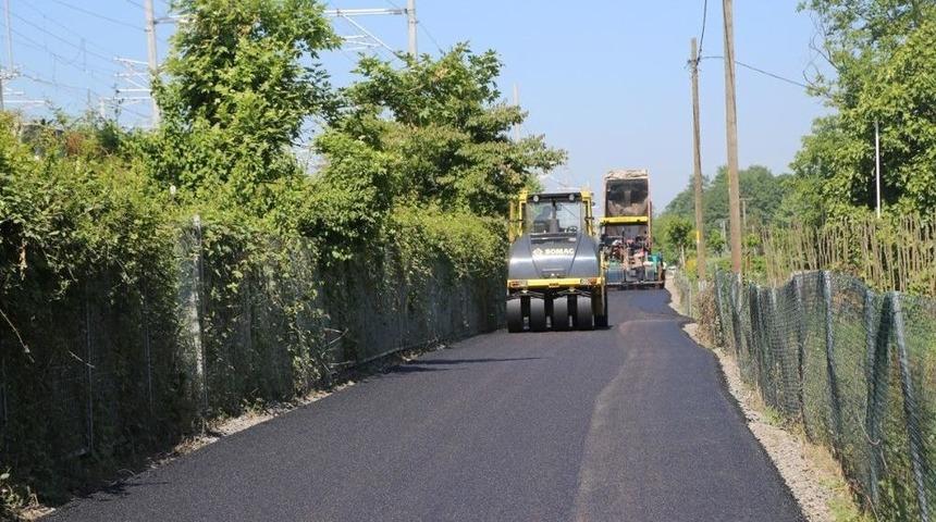 Sapanca Belediyesi Asfalt &Ccedil;alışmalarını S&uuml;rd&uuml;r&uuml;yor