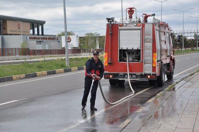 Kars’ta Trafik Kazası: 3 Yaralı