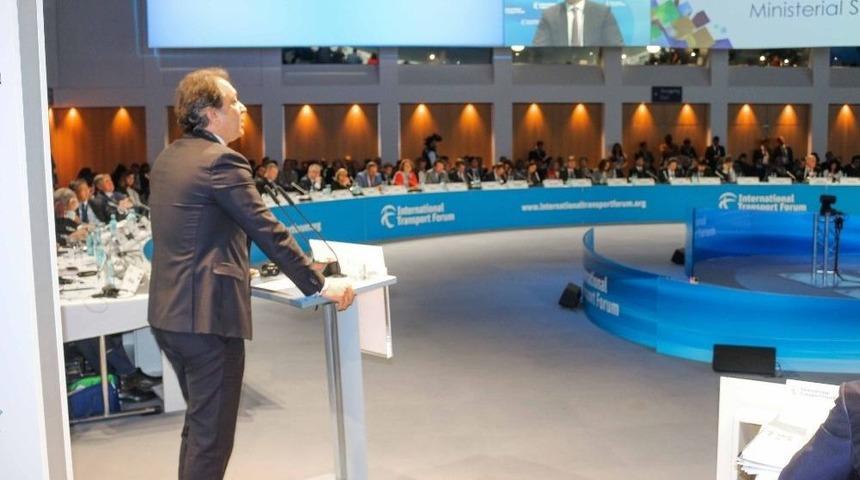 57 &Uuml;lkenin Ulaştırma Bakanı, İstanbul Yeni Havalimanı&rsquo;nı Dinledi