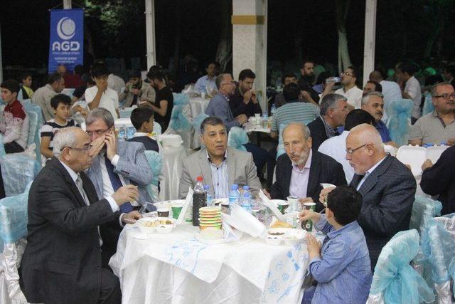 Gen&ccedil;ler İftarda Buluştu 2