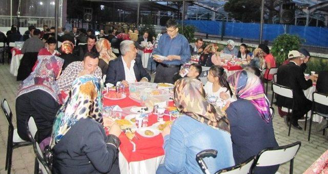 Hisarcık Belediye Personeli İftar Yemeğinde Buluştu