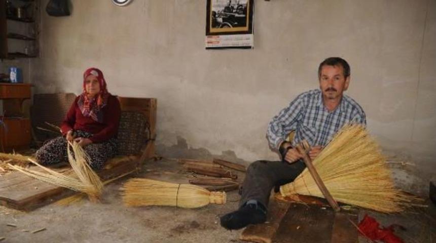 5 Kuşaktır Ot S&uuml;p&uuml;rgesi &Uuml;retiyorlar