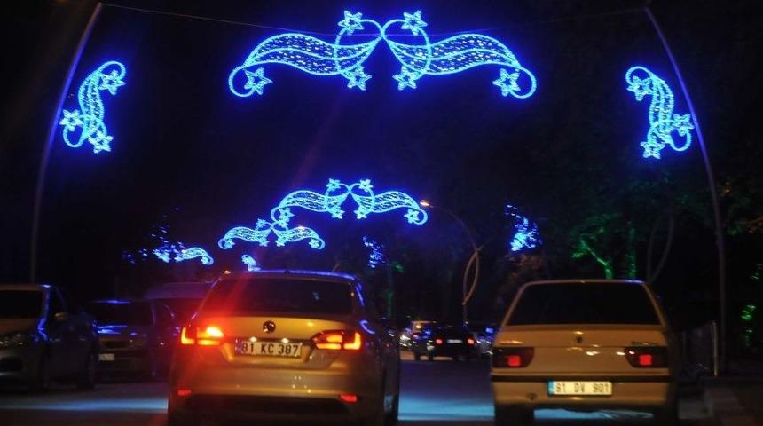 Ak&ccedil;akoca&rsquo;da Işıklı Cadde Oluşturuldu