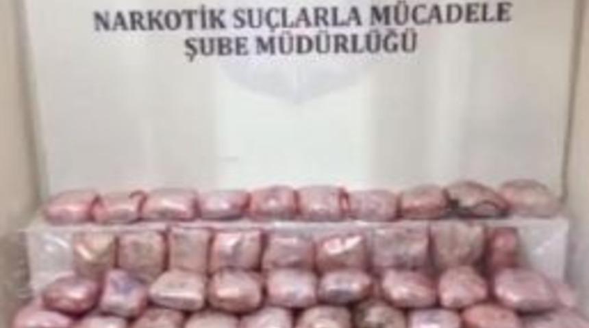 İpler &Ccedil;ekildik&ccedil;e 66 Kilo Eroin &Ccedil;ıktı