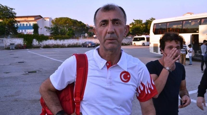 Ayvalıklı Milli Atletler Samsun&rsquo;a Gitti