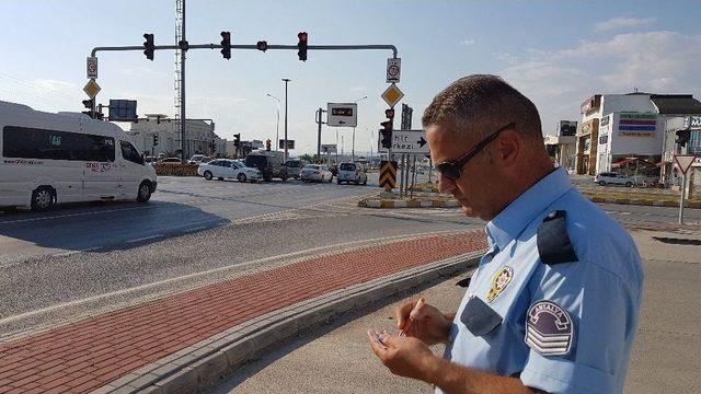 Polisten Se&ccedil;ici G&ouml;z Uygulaması 2