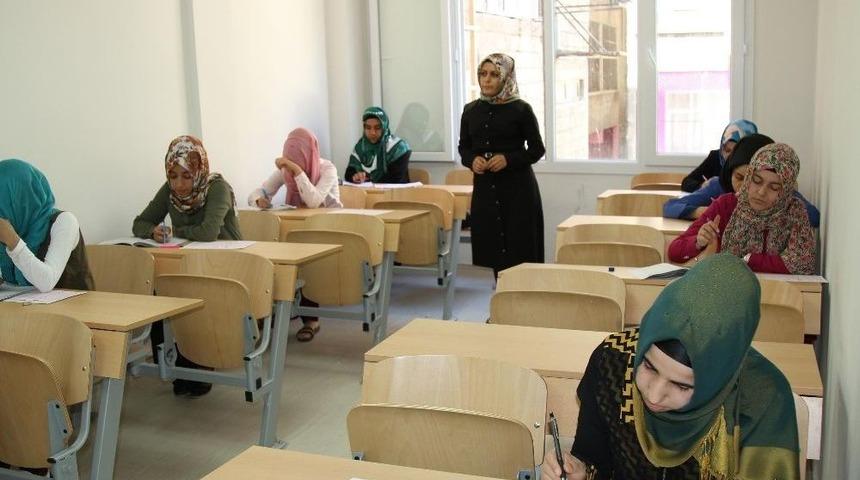 Haliliye Belediyesinden Lys &Ouml;ğrencilerine Deneme Sınavı