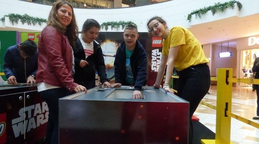 &Ouml;zel &Ccedil;ocuklar Doyasıya Eğlendi