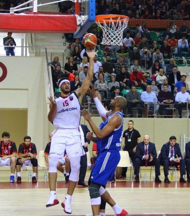 Final-four’da Duncan Fırtınası