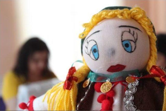 Yaptıkları Bez Bebekleri Internet &Uuml;zerinden Satıyorlar 2