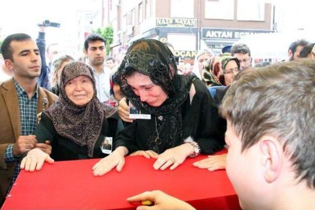 Merzifon'da Şehit Acısı Ikiye Katlandı (2)