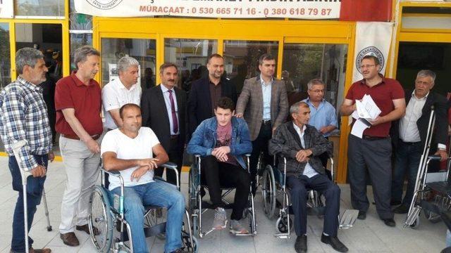 Sakatlar Derneğinden Tekerlekli Sandalye Dağıtımı 1
