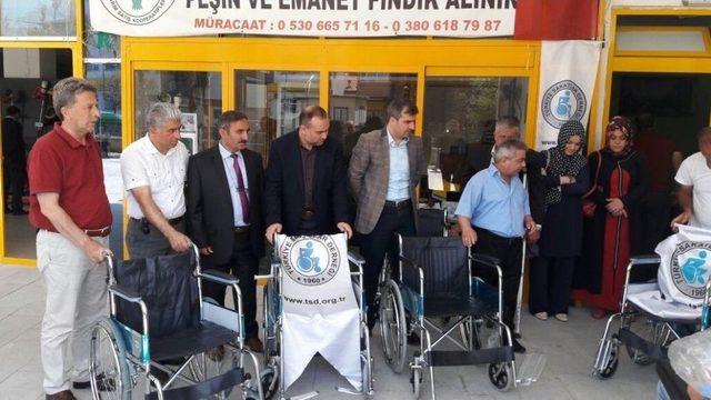 Sakatlar Derneğinden Tekerlekli Sandalye Dağıtımı 3