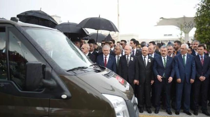 Helikopter Şehidi Albay K&uuml;&ccedil;&uuml;kdemirkol, Ankara'da Son Yolculuğuna Uğurlandı (1)