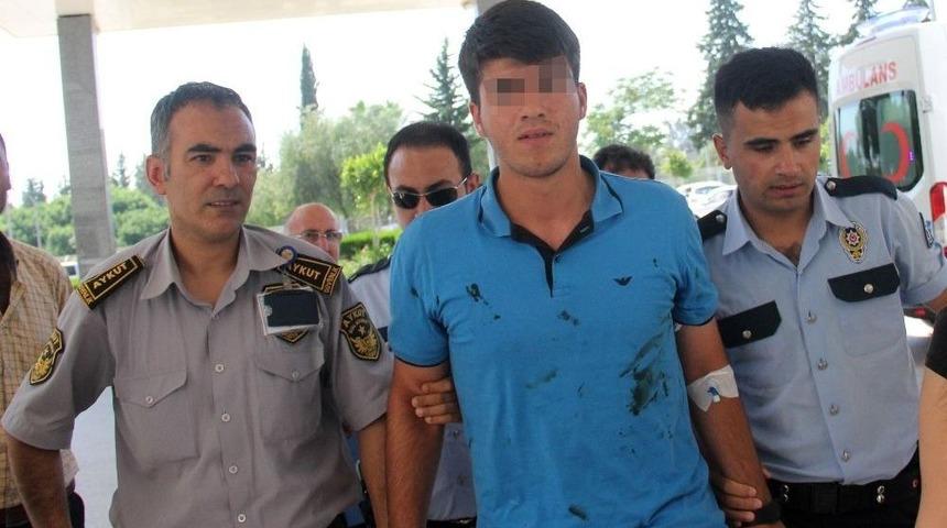 Devamsızlığını Silmeyen M&uuml;d&uuml;r Yardımcısını Bı&ccedil;akladı