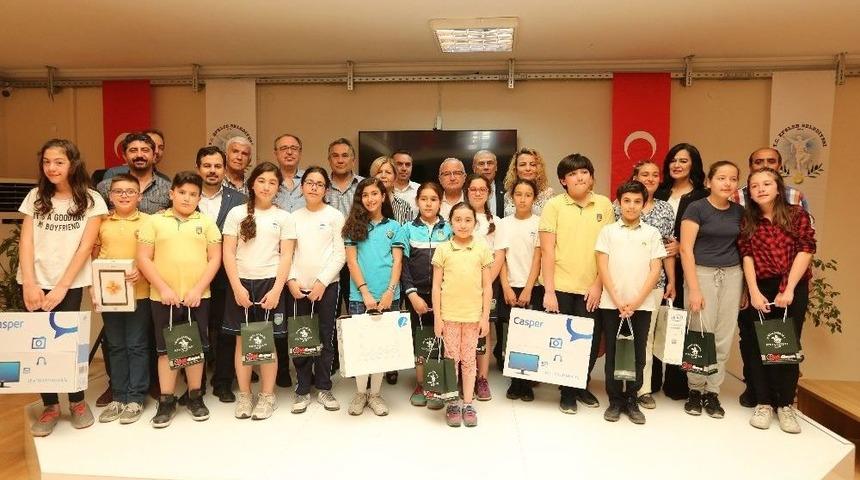 &rsquo;kent K&uuml;lt&uuml;r&uuml;&rsquo; Resim Yarışmasında Dereceye Girenler &Ouml;d&uuml;llendirildi