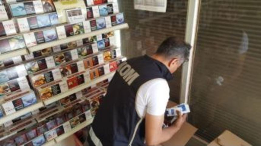 İzmir&rsquo;de 5 Bin 780 Paket Ka&ccedil;ak Sigara Yakalandı